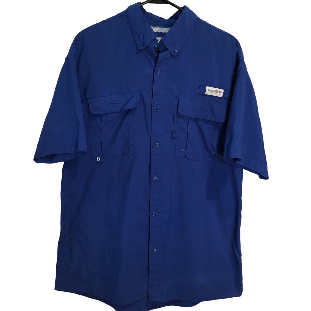 Magellan mens sz Med outdoor sport fishing shirt pockets back vent blue